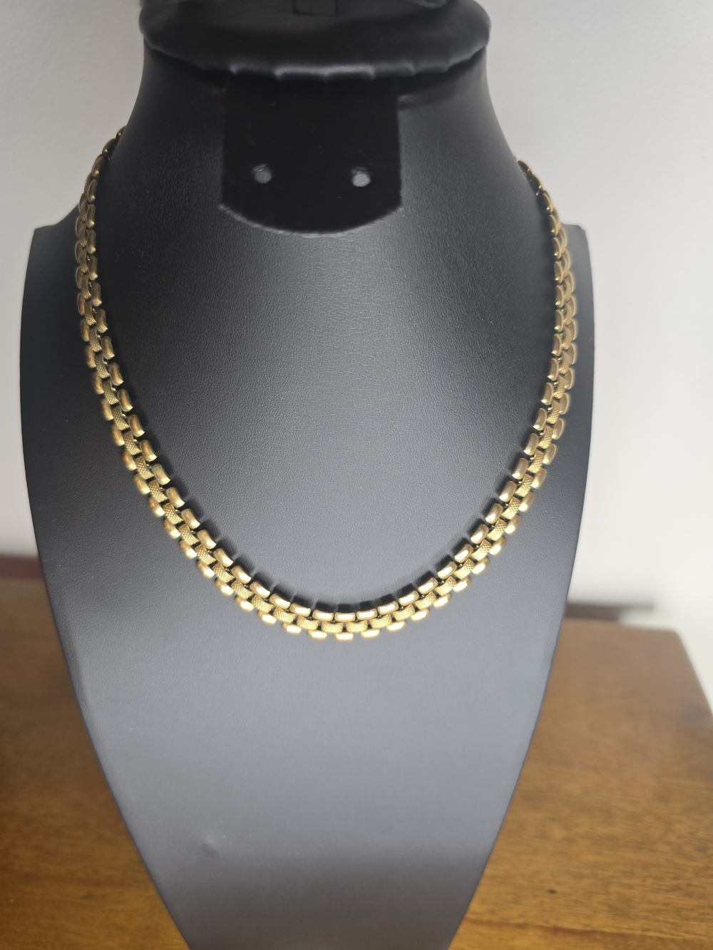 Vintage 80's Monet Gold-Tone Panther Link Necklace 17"